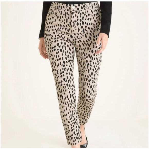 Chico's Pants - Chicos So Slimming girlfriend slim leg ankle pants animal print size 4